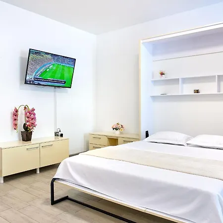 Miramare By Alz Aparthotel Navodari