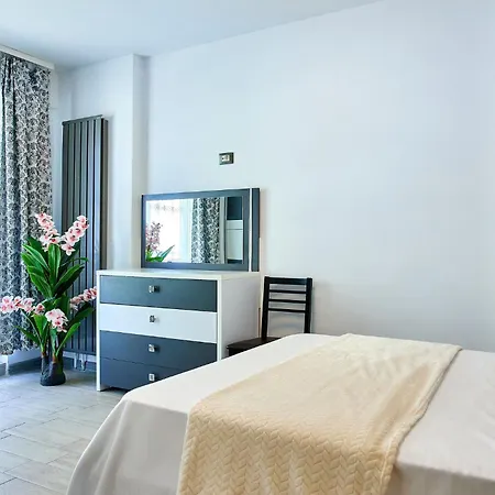 Miramare By Alz Aparthotel Navodari