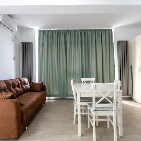 Miramare By Alz Aparthotel 3*