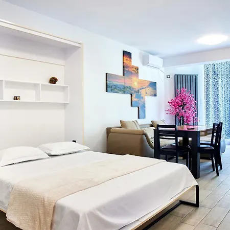 Apart-hotel Miramare By Alz Năvodari